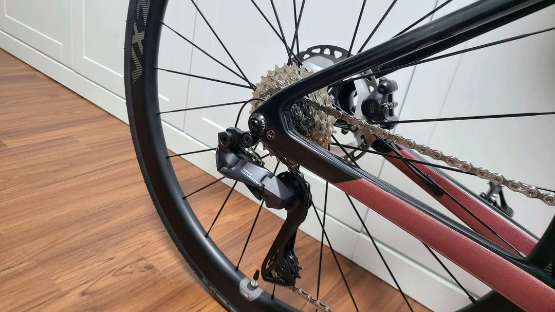 풀카본)가성비갑 첼로 엘리엇 E8 울테Di2 신품급 싸게 판매 용품도드림 이미지