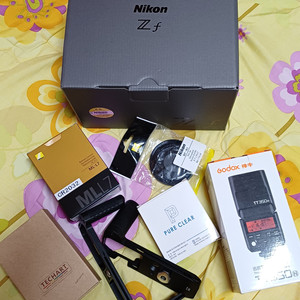 니콘 zf 및 추가구성품 6종 + z24-200mm f4-6.3 렌즈 판매합니다 이미지