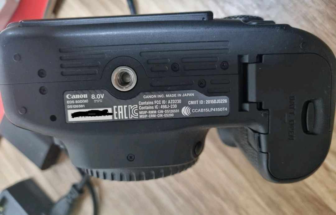 [개봉 제품] 캐논 EOS 80D + EF-S 18-55mm F3.5-5.6 IS STM 표준 줌렌즈 + 추가 구성 이미지