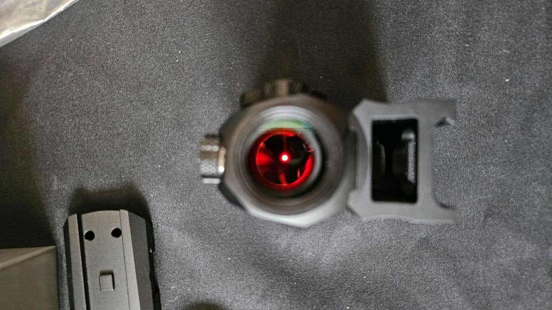 에볼루션기어 로미오5 도트사이트 팝니다. 이미지