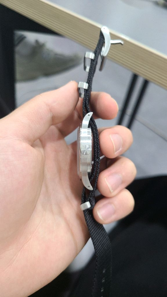 밀리타도 ml13 그레이 한정판 이미지