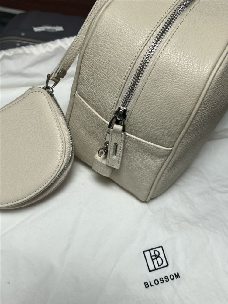 블러썸에이치컴퍼니 가방 새상품 이미지