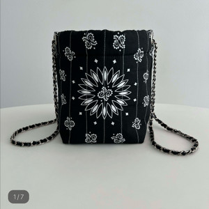 보니유 버킷백 이미지