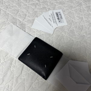 메종 마르지엘라 보빈 레더 반지갑 블랙 이미지