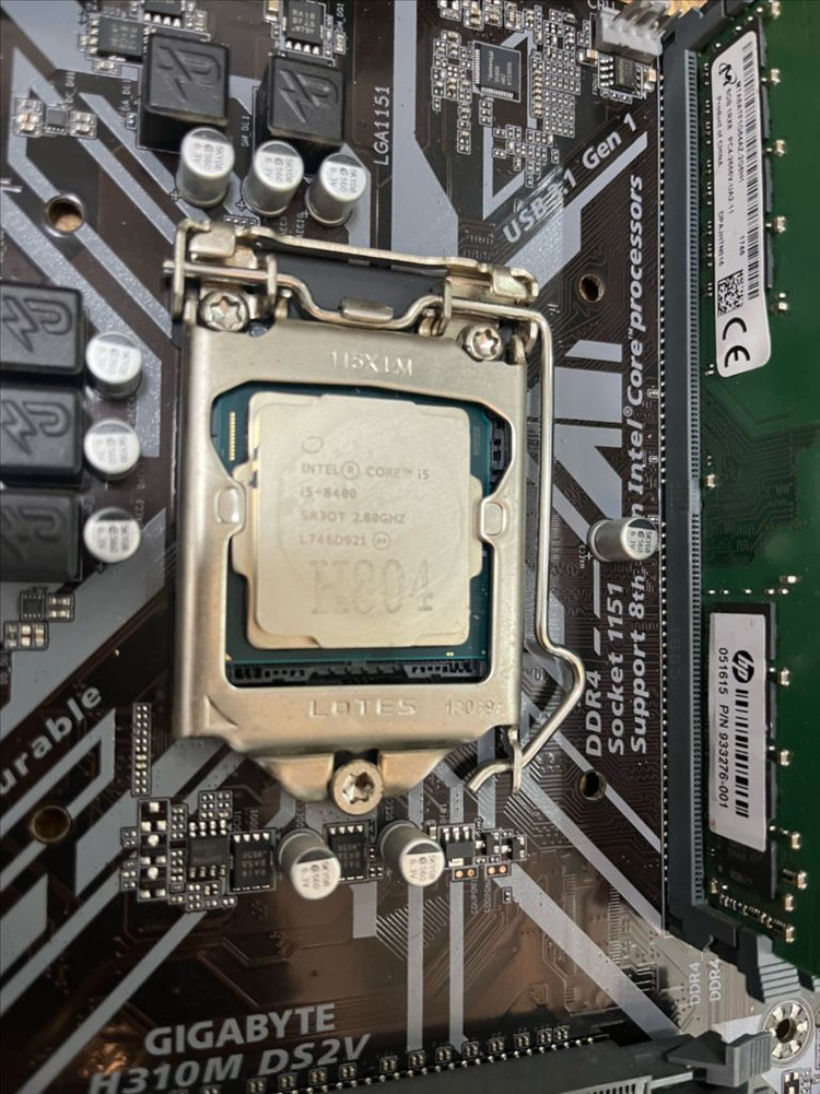 i5-8400 h:310/ddr4-16g/ssd240g/gtx1060 이미지