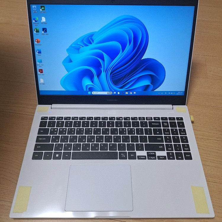 삼성 노트북 NT550XDA-K78AW인텔 11세대 코어 i7-1165G7 8GB RAM, 256GB마산창원진해 이미지