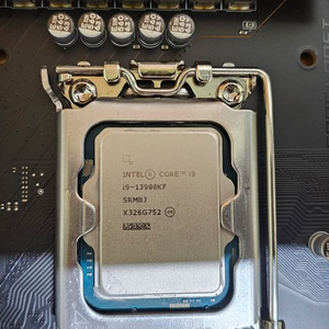 인텔 i9-13900KF 랩터레이크 CPU 판매합니다 이미지