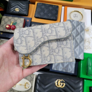 디올 오블리크 새들플랩 그레이 카드지갑 이미지