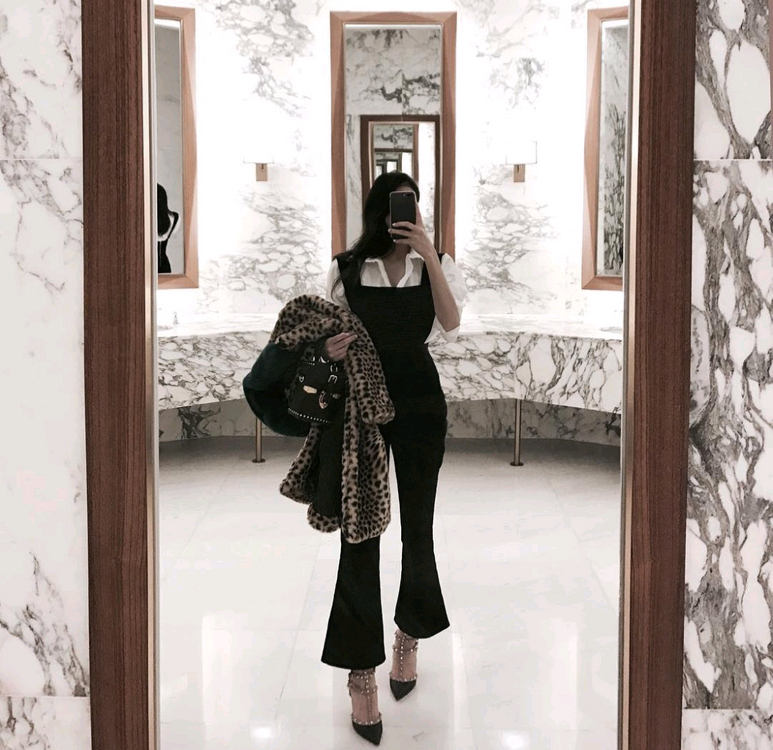 발렌티노 락스터드 스트랩힐(블랙,6.5cm)235 이미지