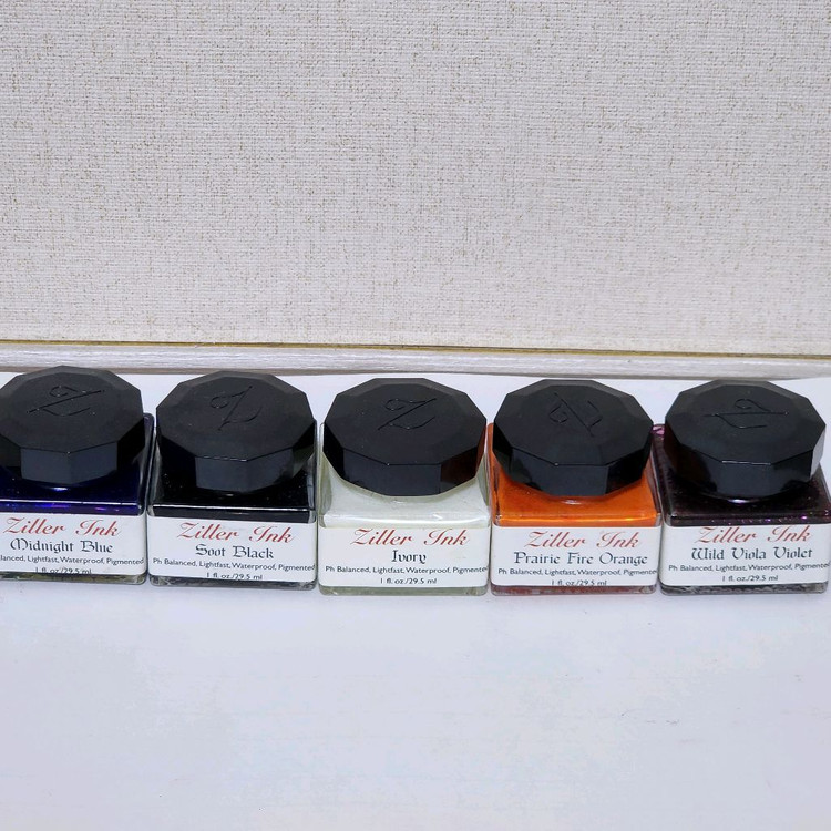 질러 잉크 - 영문 캘리그라피 잉크 이미지