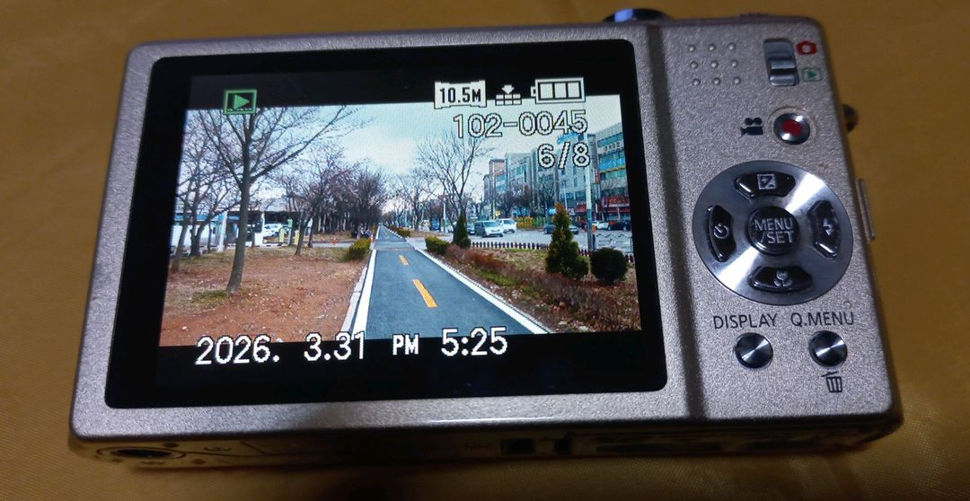 파나소닉 루믹스 DMC-ZX3 이미지