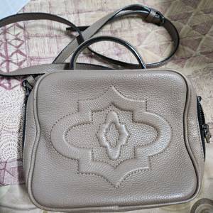 퀼팅 크로스백 오야니 이미지