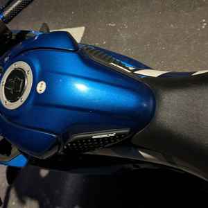 스즈키 gsx-r125 이미지