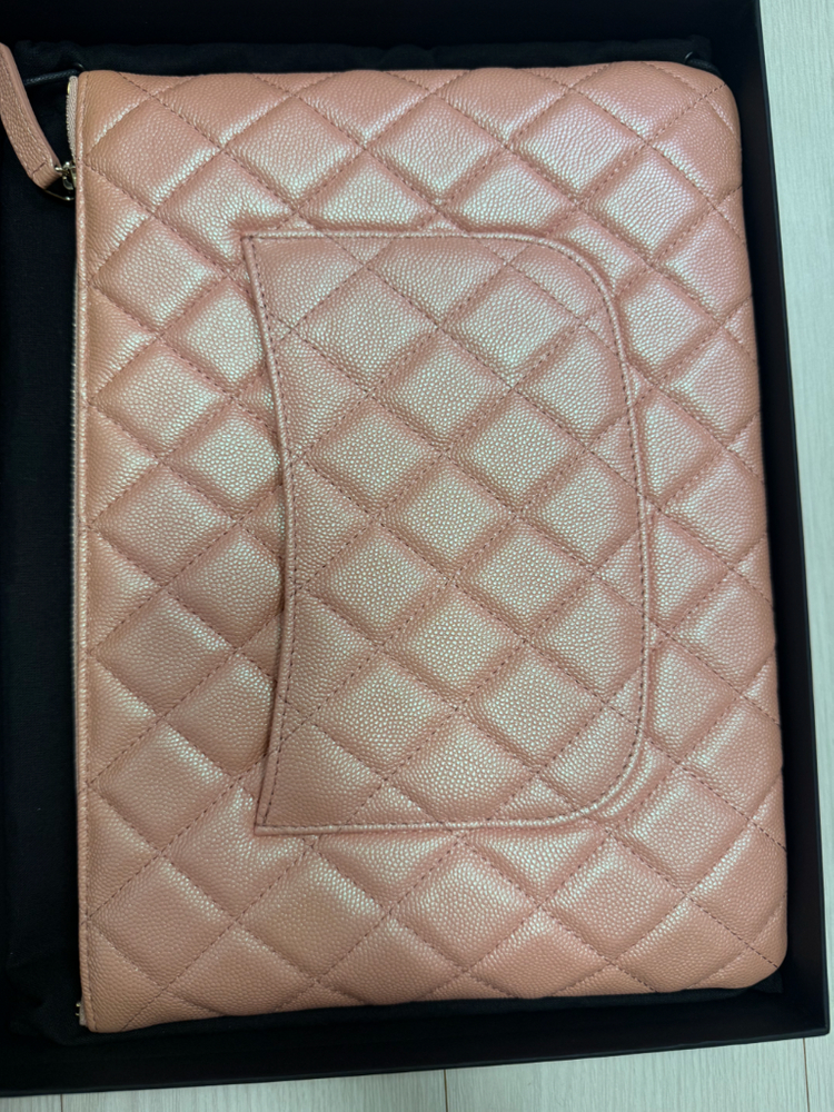 샤넬 한정판 펄핑크 자개 클러치 뉴미듐 이미지