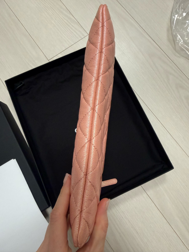 샤넬 한정판 펄핑크 자개 클러치 뉴미듐 이미지