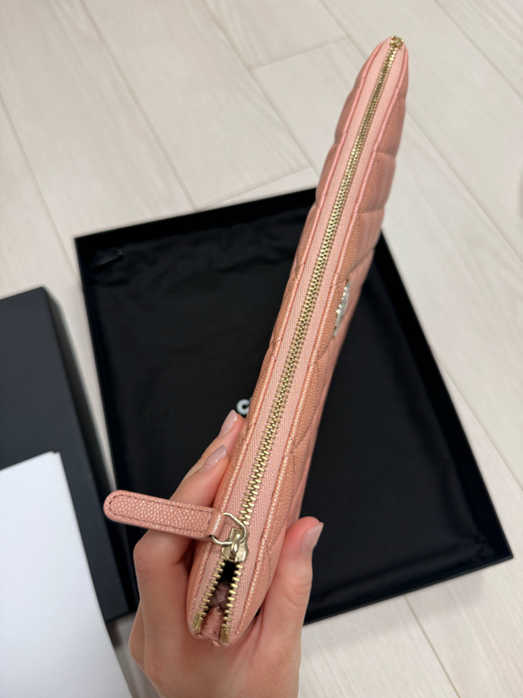 샤넬 한정판 펄핑크 자개 클러치 뉴미듐 이미지