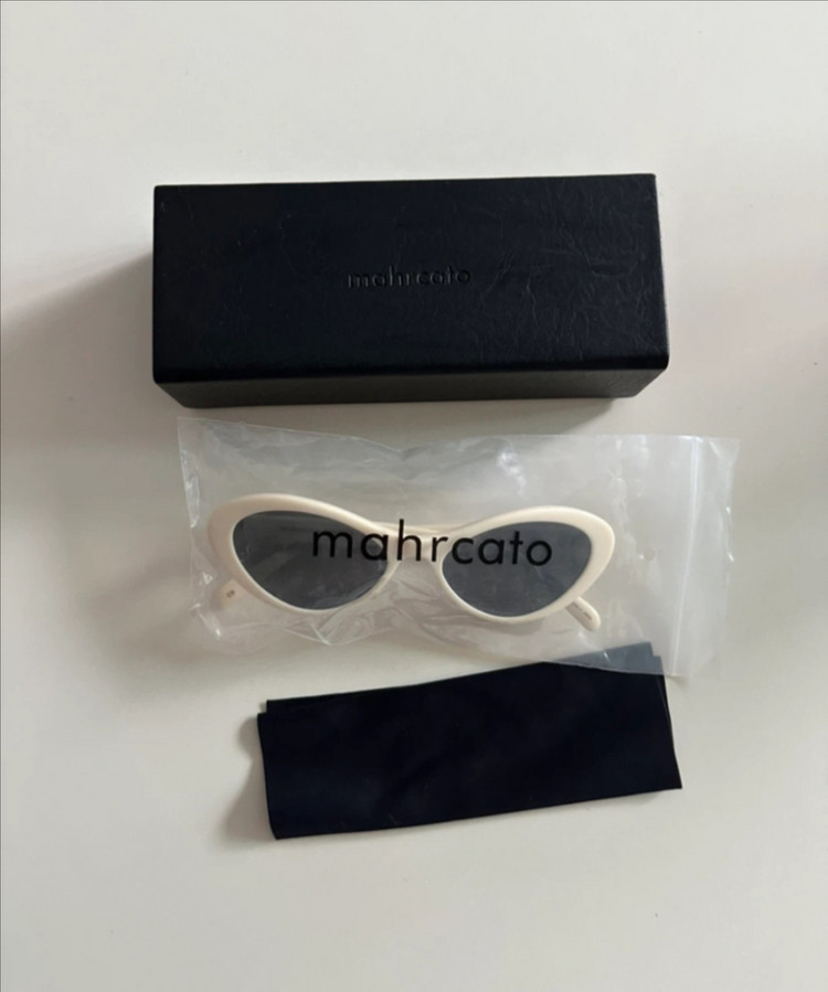 1회 착용 mahrcato 선글라스 아이보리 19>6만5천 이미지