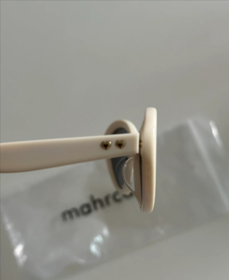 1회 착용 mahrcato 선글라스 아이보리 19>6만5천 이미지