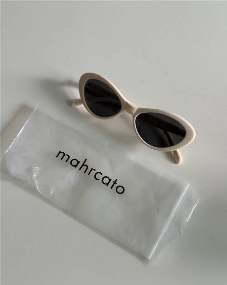 1회 착용 mahrcato 선글라스 아이보리 19>6만5천 이미지