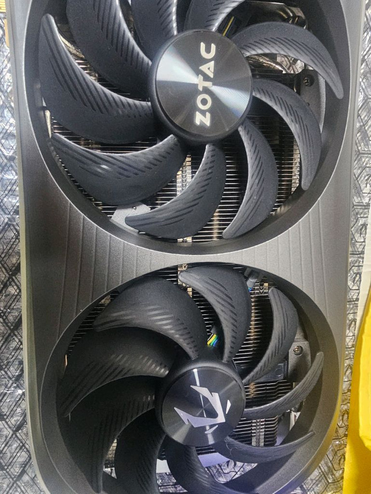 zotac rtx 4080 amp extreme airo 이미지