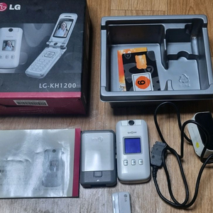 (양/거보) 구형 박스품 LG싸이언 폴더폰 KH1200 화이트색상 이미지