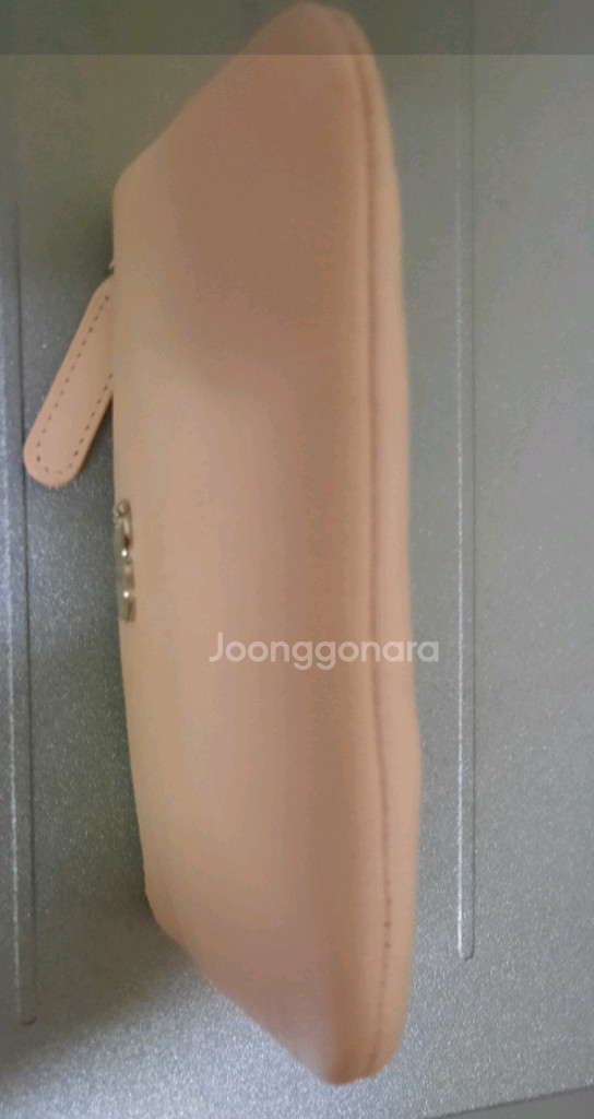 샤넬 미니파우치 골드메탈 정품 이미지