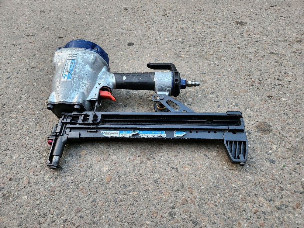 영우화스너 에어 타정기 ACN 3038 이미지