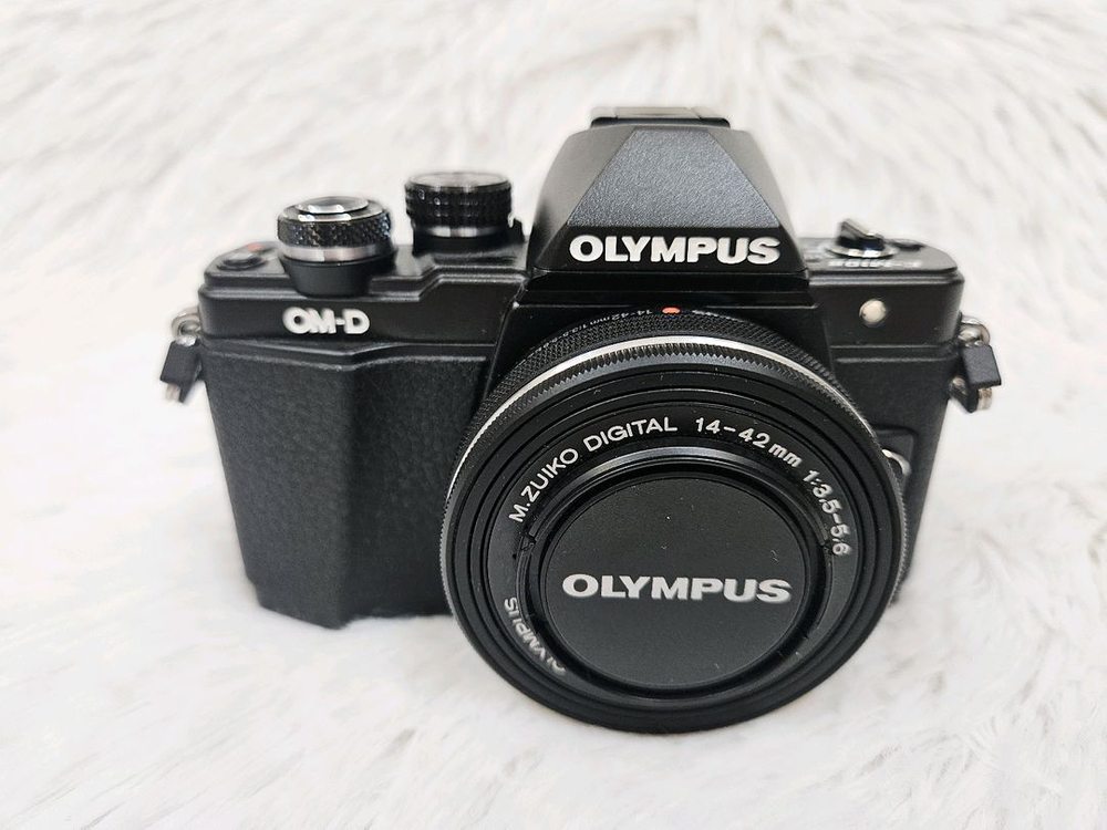 [민트] 올림푸스 OM-D E-M10 Mark II 미러리스 카메라 판매 이미지