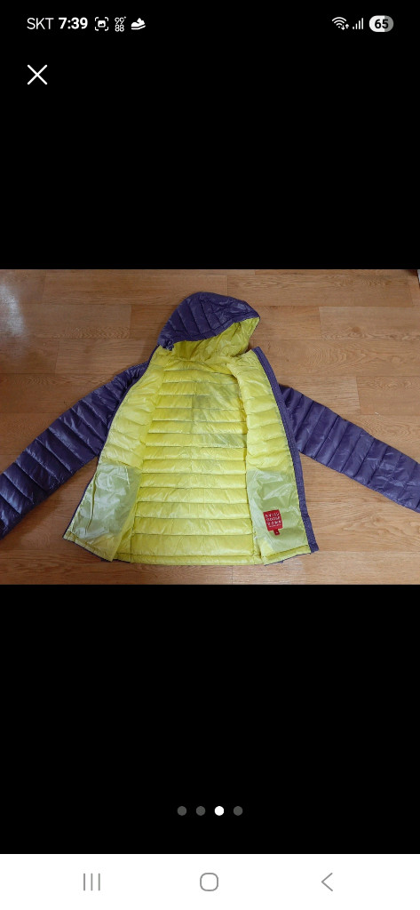 경량패딩잠바 예쁜니다 사진보세요 오른쪽팔에 소매쪽 크러치있습 다른다 괜찮아 운동등 편하게 입부세요 4000 이미지