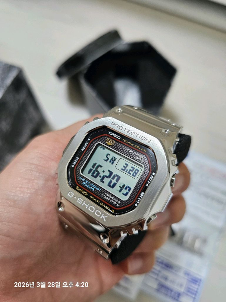 카시오 지샥 시계 GMW-B5000 팝니다. 이미지