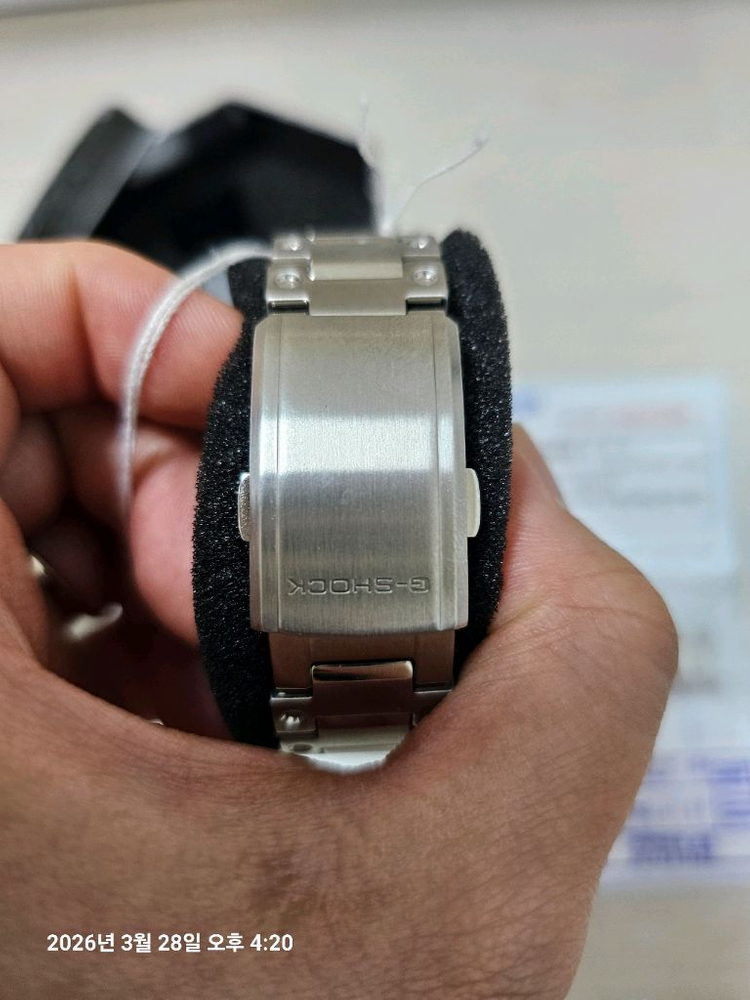 카시오 지샥 시계 GMW-B5000 팝니다. 이미지