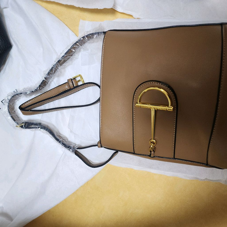 미우.구.버킷.프.니키 이미지