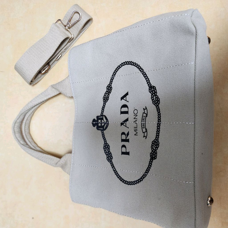 미우.구.버킷.프.니키 이미지