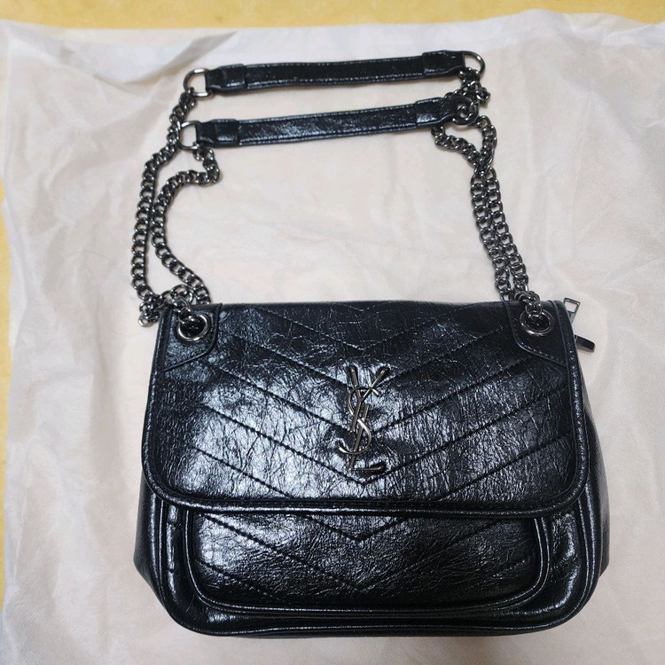 미우.구.버킷.프.니키 이미지