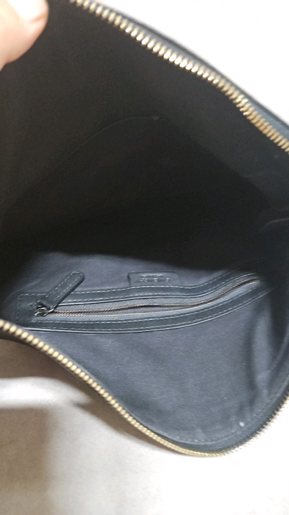 지방시 정품클러치 이미지