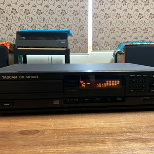 가격인하 CDP TASCAM CD 401MK2 이미지
