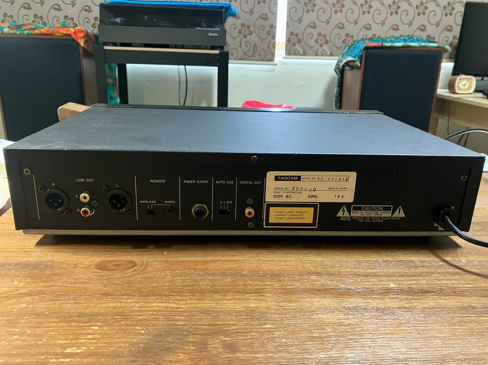 가격인하 CDP TASCAM CD 401MK2 이미지