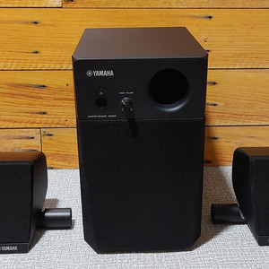 야마하 전자드럼 모니터 시스템 이미지