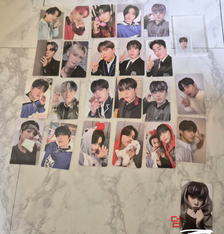 세븐틴 에이티즈 엔시티 드림 엔시티127 포카 증사 시그 해찬 정한 우영 종호 지성 디노 호시 마크 홍중 에스쿱스 이미지