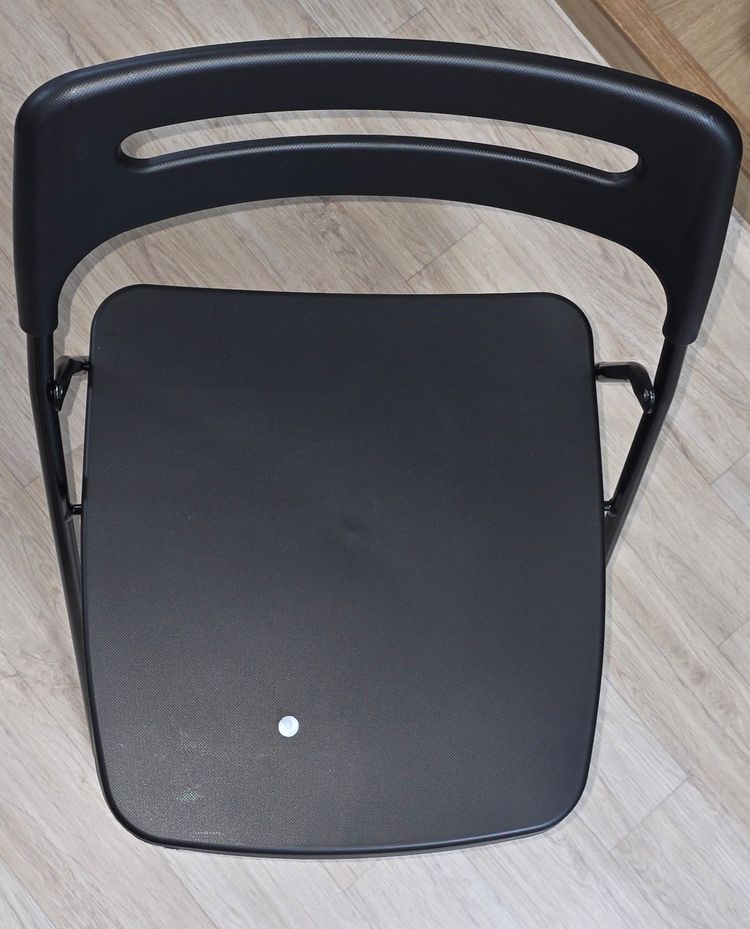 [새거 같은 중고] 이케아 접이식 의자 / NISSE 21174 검정색 / 1~20개 / 수량과 매매가 협의가능 이미지