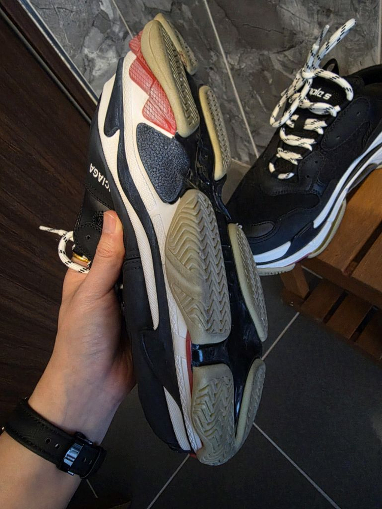 발렌시아가 트리플S뮬 스니커즈 이미지