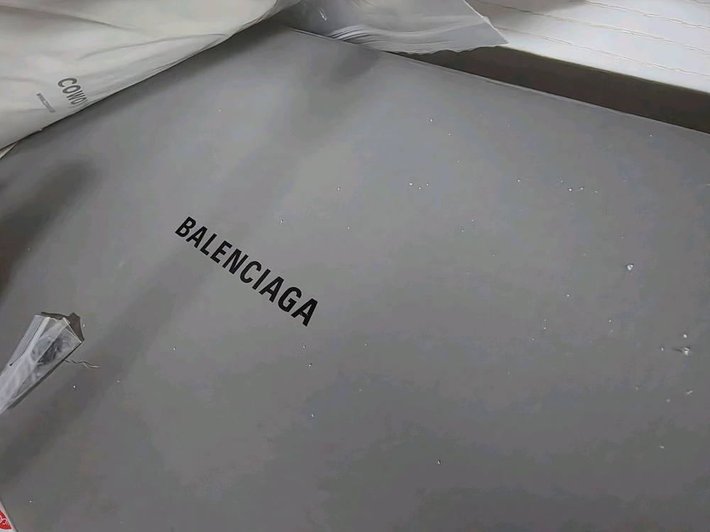 발렌시아가 트리플S뮬 스니커즈 이미지