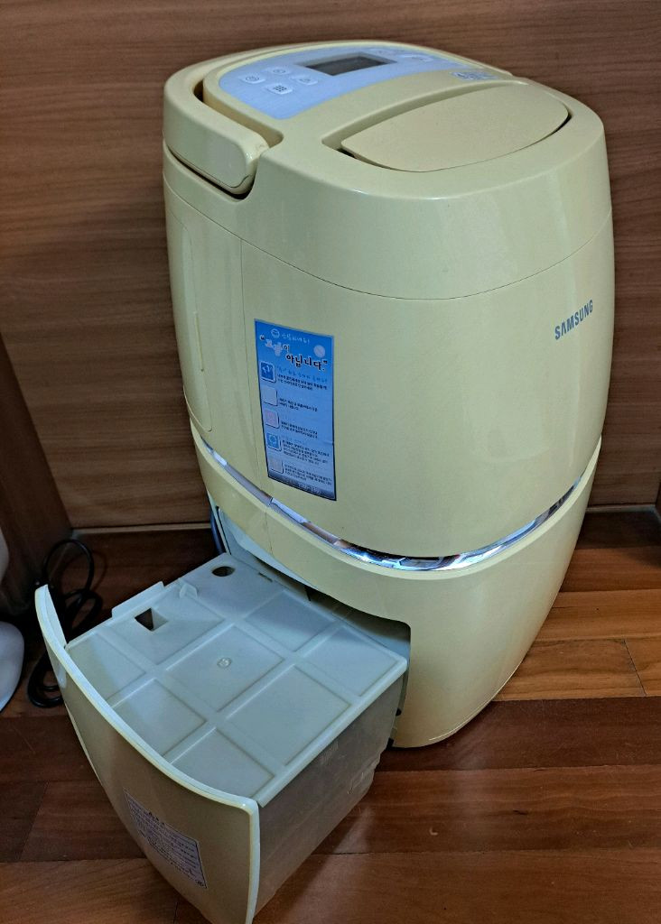 삼성 대용량 10리터 제습기 이미지