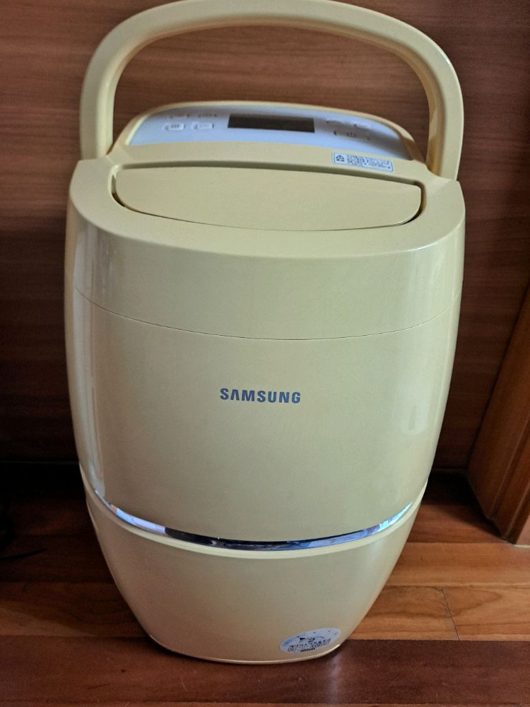 삼성 대용량 10리터 제습기 이미지