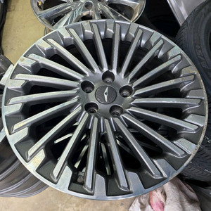 G80 전기차 19인치 중고휠 1대분 판매 이미지