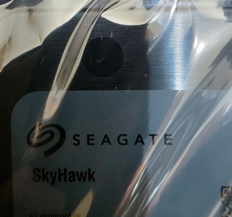 씨게이트 4테라 4TB 하드 미개봉신품 팝니다. 이미지