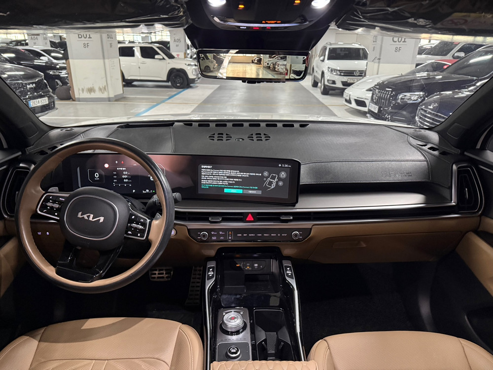 더 뉴 쏘렌토 4세대 HEV 1.6 2WD시그니처 24년01월 23648km 완전무사고 신차급 차량입니다. 이미지