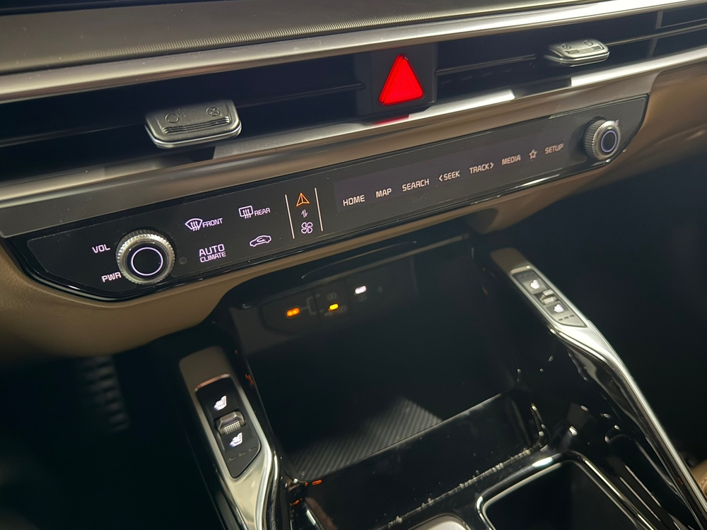 더 뉴 쏘렌토 4세대 HEV 1.6 2WD시그니처 24년01월 23648km 완전무사고 신차급 차량입니다. 이미지