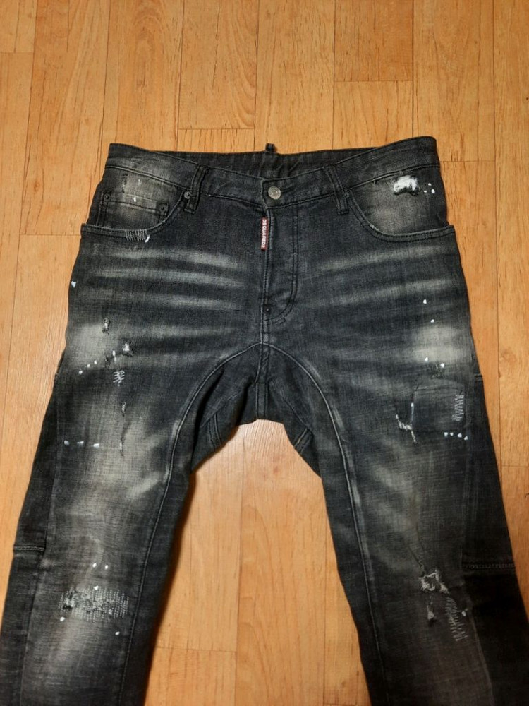 정품,새옷수줏)디스퀘어드2 남성 데미지 워싱 페인팅 블랙 스판 청바지,33인치 이미지
