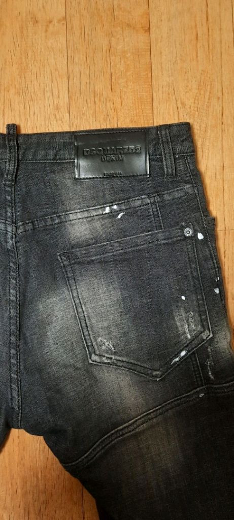 정품,새옷수줏)디스퀘어드2 남성 데미지 워싱 페인팅 블랙 스판 청바지,33인치 이미지